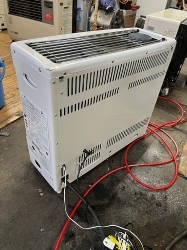 ★トヨトミ/TOYOTOMI 煙突式 石油 ストーブ HR-650K　2021年 トヨトミ 煙突ストーブ HR-650K 2021年製 木造17畳 コンクリート27畳