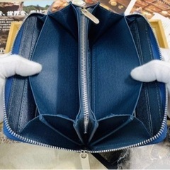 【新品未使用　田中革具！】          　　　　　　　　カーボンレザー 長財布 の画像