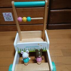赤ちゃんのカタカタ押し車