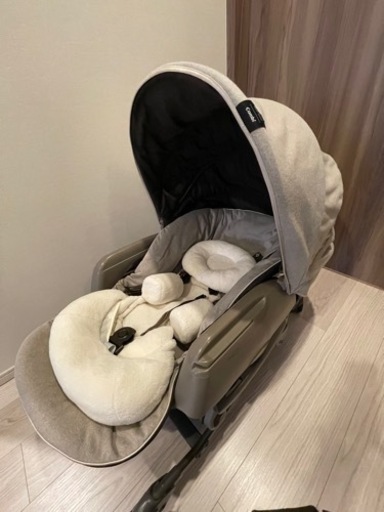 コンビ　ネムリラオートスウィング　美品