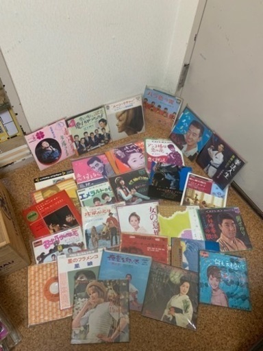 昭和レトロレコード大量 (さくらもち) 東三国のCDの中古あげます・譲り