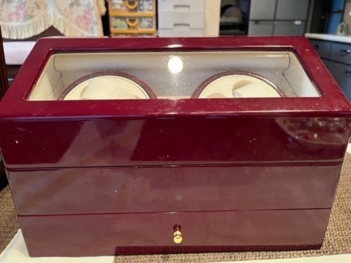 ユーロパッション　貴賓有るレッド‼は如何ですか❗️