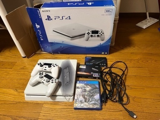 SSDカードもあります