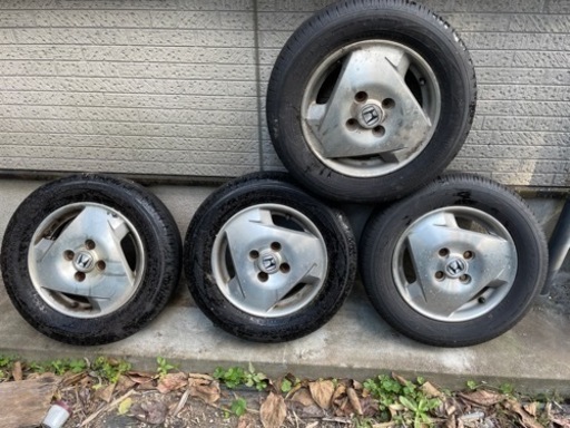 2023年製❗️車も出品中❗️13インチ　タイヤホイールセット　タイヤほぼ新品。TOYOタイヤ❗️安心の日本製❗️