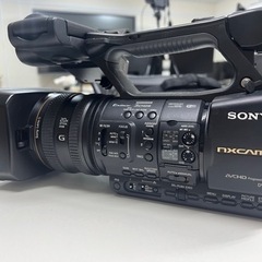 SONY ビデオカメラ　Exmor 型番HXR-NX3の画像