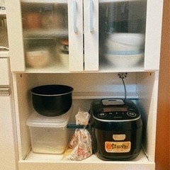 家具　食器棚