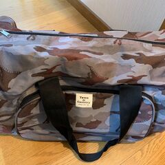 town＆countryキャリー付きボストンバッグの画像