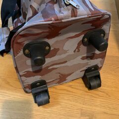 town＆countryキャリー付きボストンバッグの画像