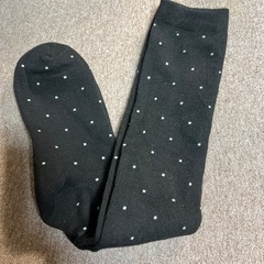 〈未使用〉ドット柄ハイソックス/ブラックの画像