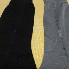◆【紳士用・靴下/５足セト】①　《イヴ・サンローラン,　マリオ.ヴァレンチノなど》　※未着用/３足, 着用済/２足。の画像
