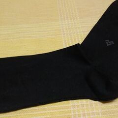 ◆【紳士用・靴下/５足セト】①　《イヴ・サンローラン,　マリオ.ヴァレンチノなど》　※未着用/３足, 着用済/２足。の画像