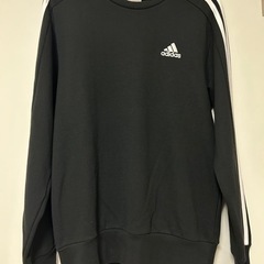 新品タグ付き！アディダス　トレーナー