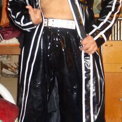 【良好中古】黒・ポリウレタン・エナメル・Ｇパン/w88　スキニースリムパンツの画像