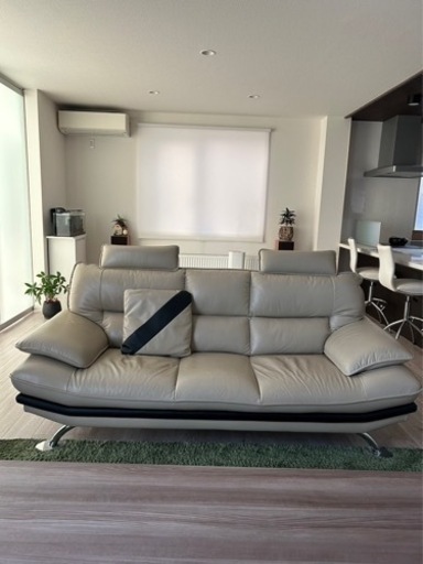 ニトリ　3人用ソファー(ロゾ4) トリプルソファー