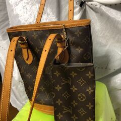 🔳決まりました🔳12月末まで値下げします■LOUIS VUITTON ルイヴィトン■新品同様品■の画像
