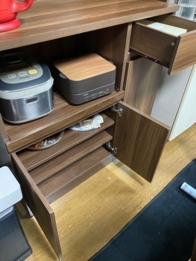 【取引決定】美品　食器棚　取りに来られる方
