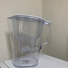 Britaブリタ　浄水器ポット　XLの画像
