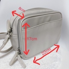 ショルダーバッグ　グレー　GUの画像