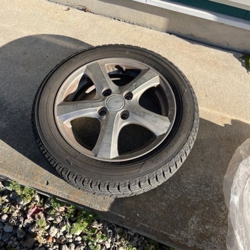 スタッドレスタイヤ ホイール付き4本セット 軽