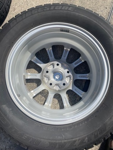 ブリヂストン　スタッドレスタイヤ　195/65 r15