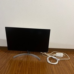 LG UL600-Wの画像