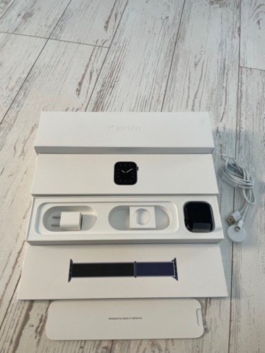 ②★新品★アップルウォッチ シリーズ5 44mm スペースグレー