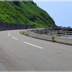 ▼道路や駐車場のライン引き作業員：正社員▼月給30万円〜！ボーナスなんと今年度50万円！ 未経験OK！独立も全力応援★ オーエスラインでスキル身につけませんか？の画像