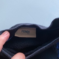 FENDI フェンディ　トレーナーの画像