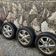 スタッドレスタイヤ(ホイル付) 4本セット　軽自動車用　バリ溝　(155/65R14)の画像