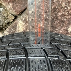 スタッドレスタイヤ(ホイル付) 4本セット　軽自動車用　バリ溝　(155/65R14)の画像