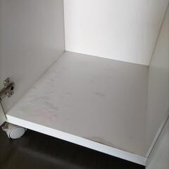 キッチン収納棚の画像