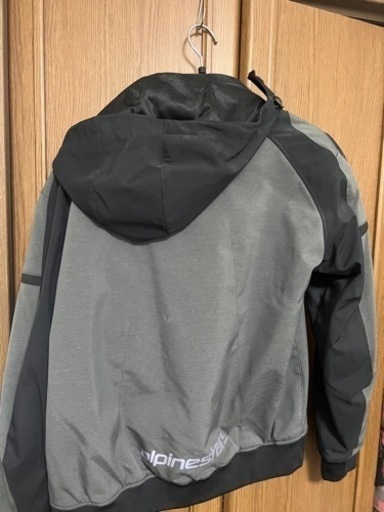 アルパインスターズ　冬用ライダースジャケットLサイズ