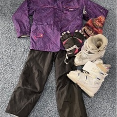 【決まりました】女性用スキーウェア　スキーブーツ