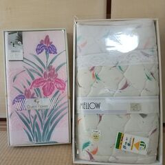 麻混ケットとタオルケット　800円