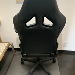 (お引き受け先が決まりました)大人気　ゲーミングチェアの画像