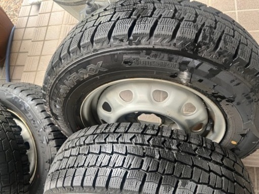 スタッドレスタイヤ185/70R14