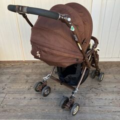 Aprica A型ベビーカー ラウラクワトロ（BR）フットマフ付の画像