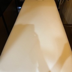 エステ/施術ベット　10000円