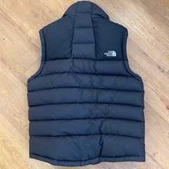 THE NORTH FACE ダウンベストの画像