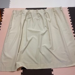 カーテン　ベージュ幅100×丈110 2枚の画像