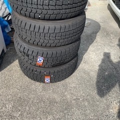 スタッドレスタイヤ ホイールなし