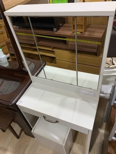 ドレッサー 不二貿易 高さ約135cm,幅約60cm,奥行約40cm 入荷致しました！