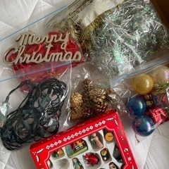 【値下げ中】クリスマスツリー　飾りライトなどセットの画像