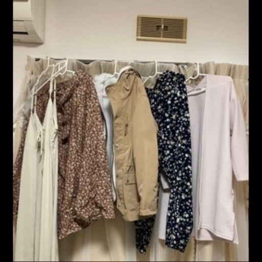 美品多数！1着100円！！レディース服50着⭐︎まとめ売り