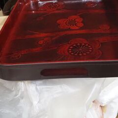 お盆、大きなサイズの画像