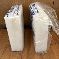 キッチン換気扇のフィルターと外枠の画像