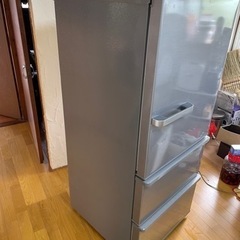 【最終値下げ】AQUA272L冷蔵庫2018年製の画像