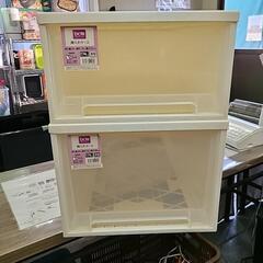 DCM 押入れケース　2つ