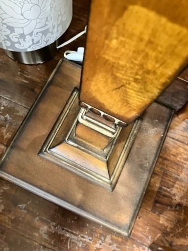 ⭐️人気⭐️ 花台 木製家具 オシャレデザイン！珍しい家具です✨ No.373