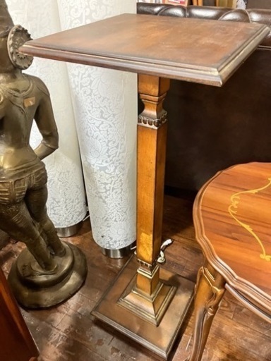 ⭐️人気⭐️ 花台 木製家具 オシャレデザイン！珍しい家具です✨ No.373